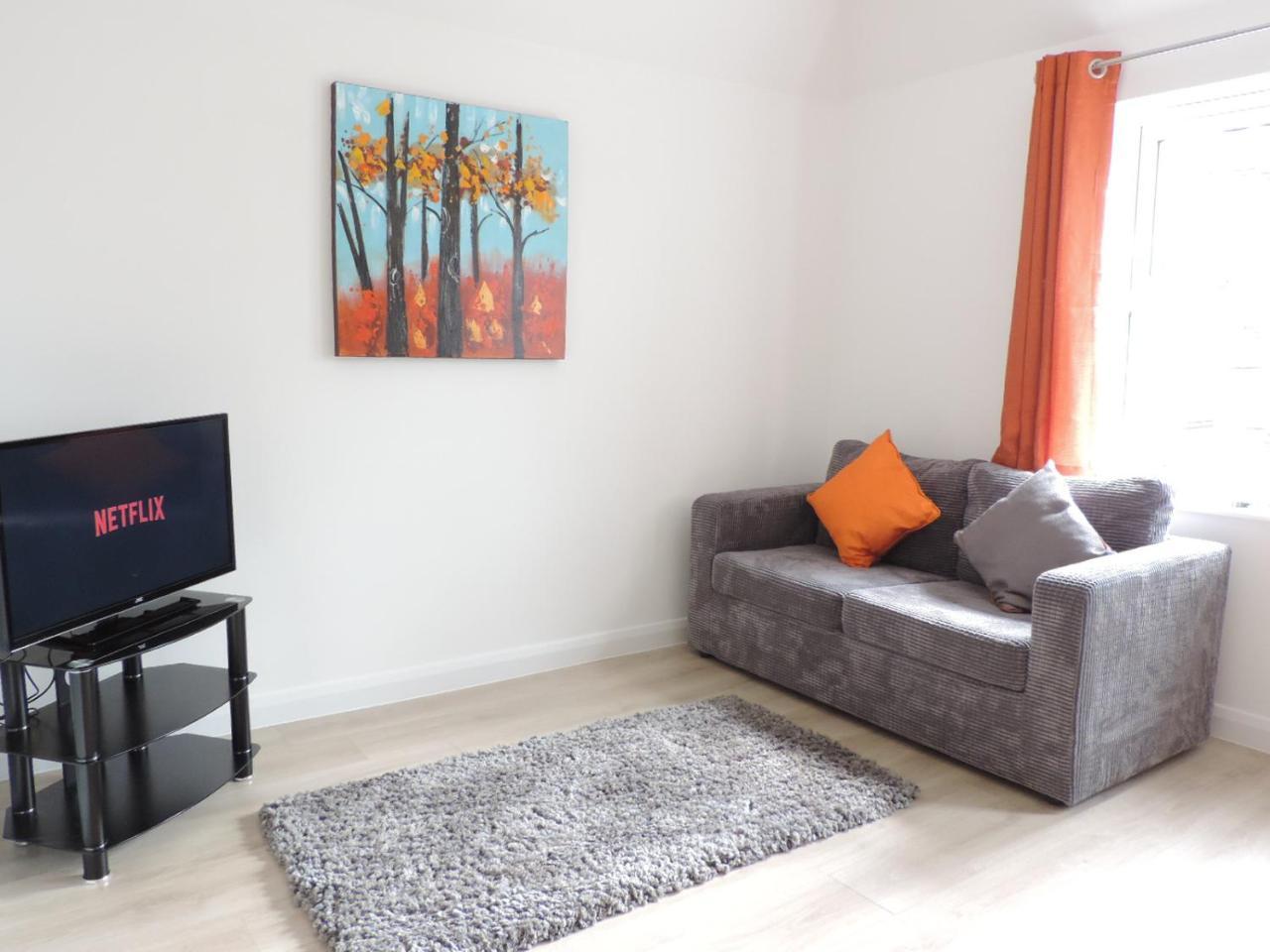 Park House - City Centre Apartment ปีเตอร์โบโรห์ ภายนอก รูปภาพ