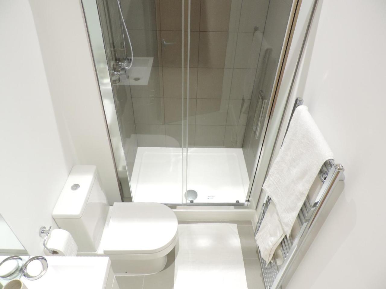 Park House - City Centre Apartment ปีเตอร์โบโรห์ ภายนอก รูปภาพ